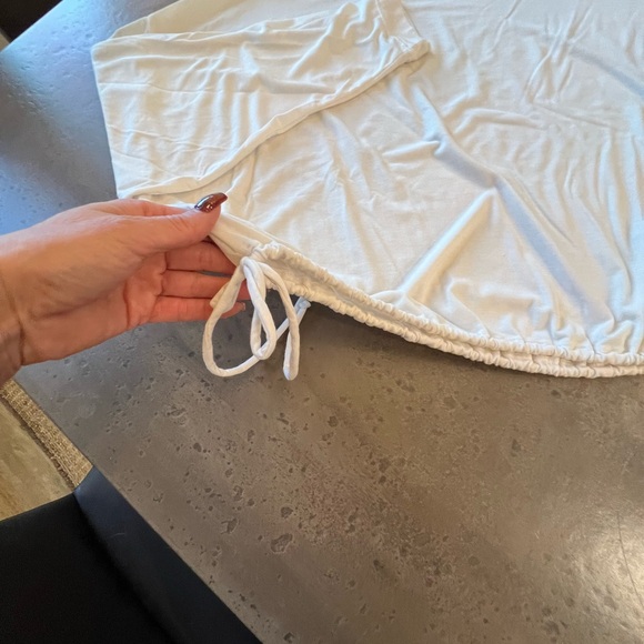 Athleta dolman sleeve tshirt. Cream. Size L. - Picture 2 of 4